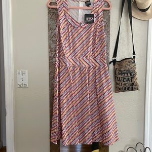 Retrolicious wavy striped dress in XL. Never worn. 100% cotton, machine wash.